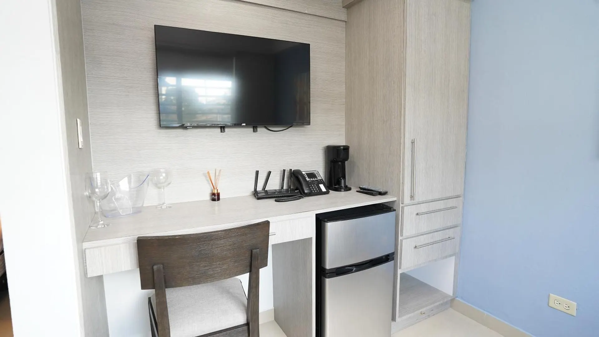 La Placita Suites Hotel-Suite 206 San Juan Lägenhetshotell